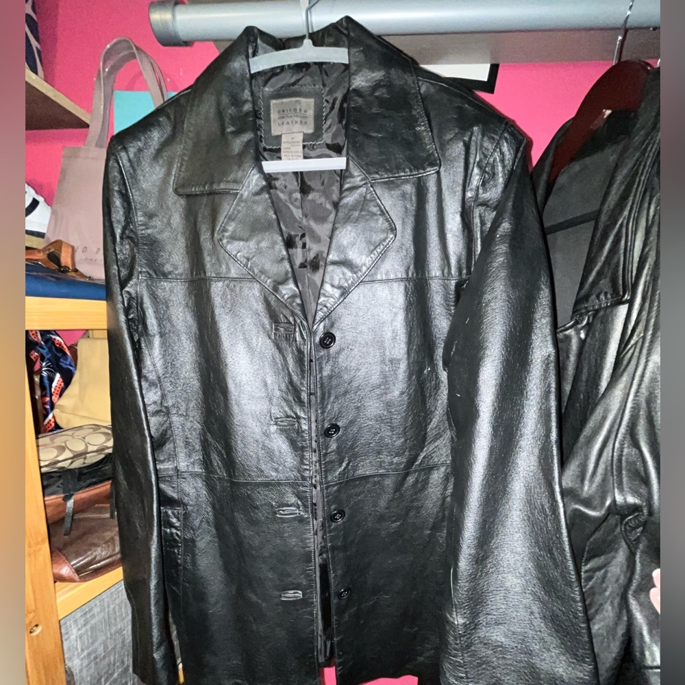 Like new vintage leather coat / blazer